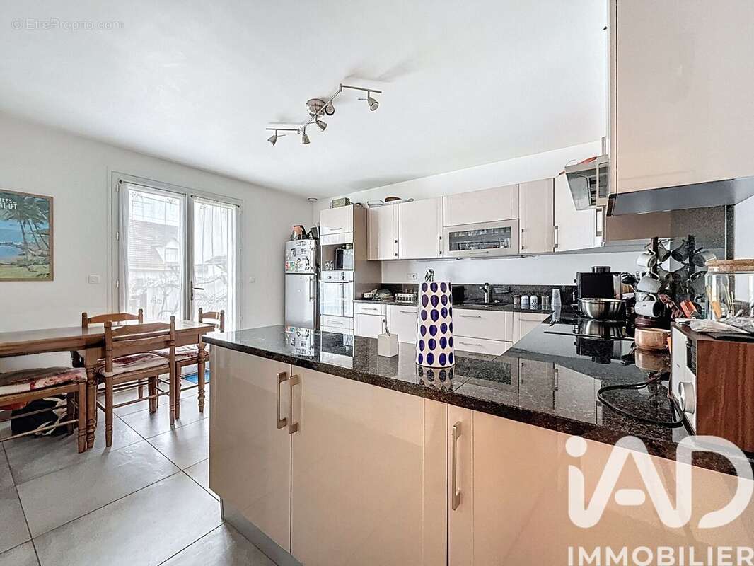 Photo 5 - Maison à VIRY-CHATILLON