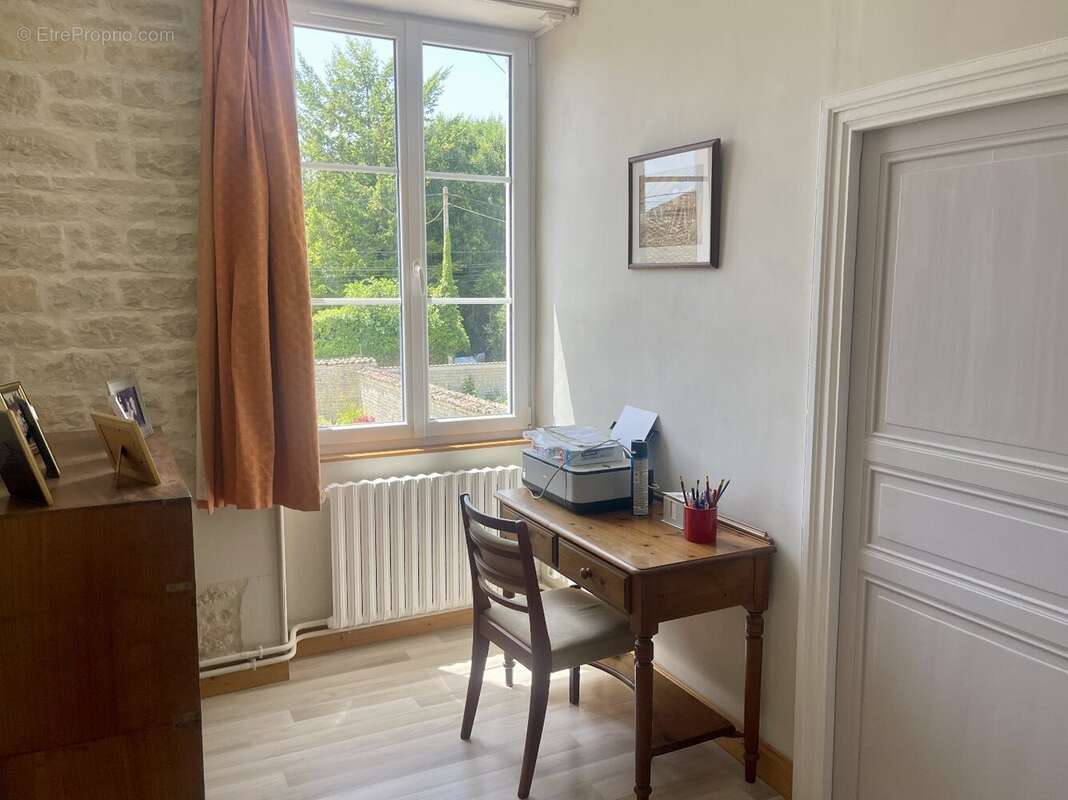 Maison à LOUBILLE