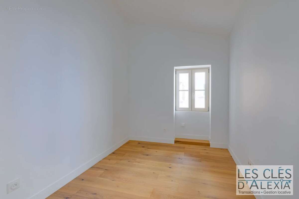 Appartement à SAINT-GENIS-LAVAL