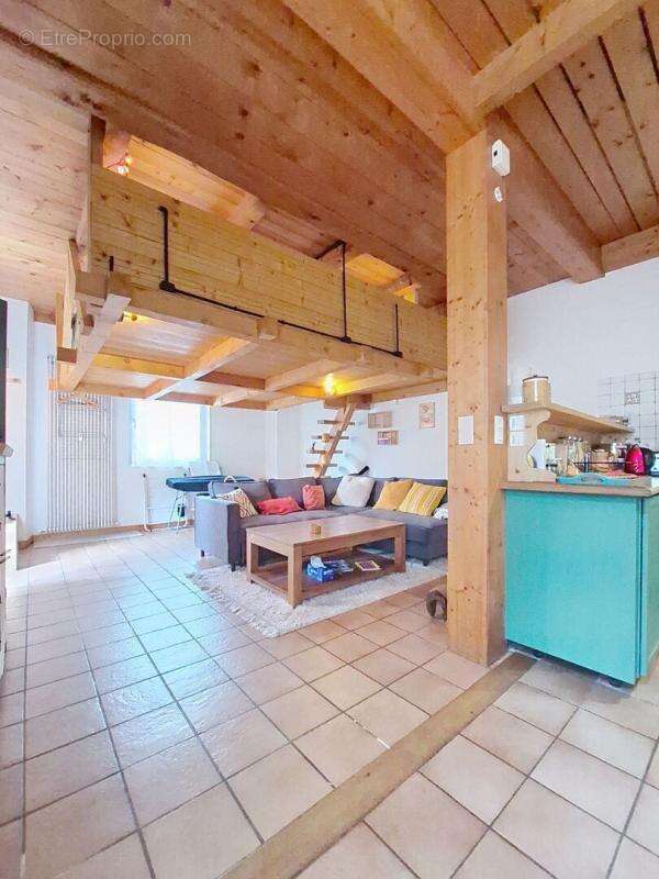 Appartement à SAINT-GERVAIS-LES-BAINS