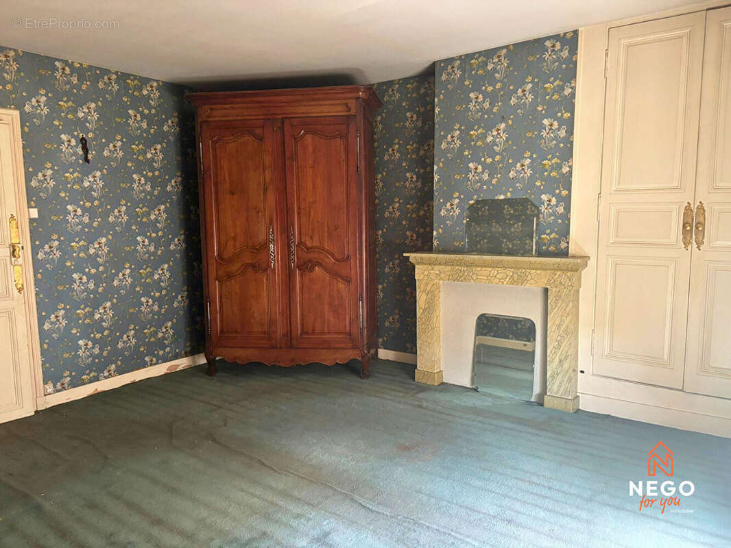 Maison à CHATEAUNEUF-SUR-SARTHE