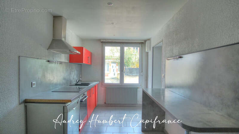 Maison à VIGNEULLES-LES-HATTONCHATEL