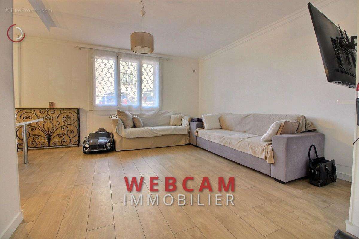 vente appartement 4 Pièce(s) - photo 5