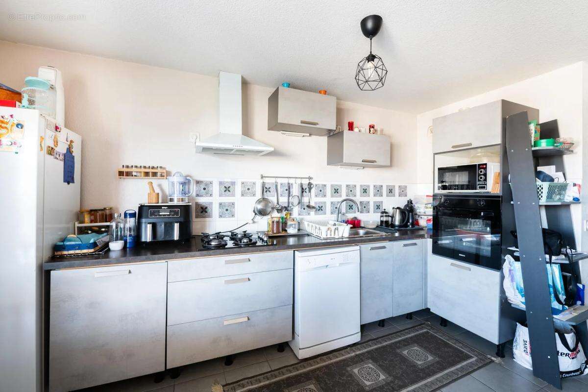 Appartement à MARSEILLE-14E