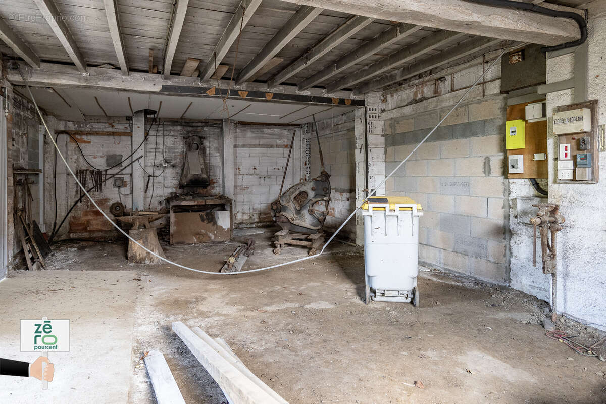 Maison familiale spacieuse avec dépendance - photo 25