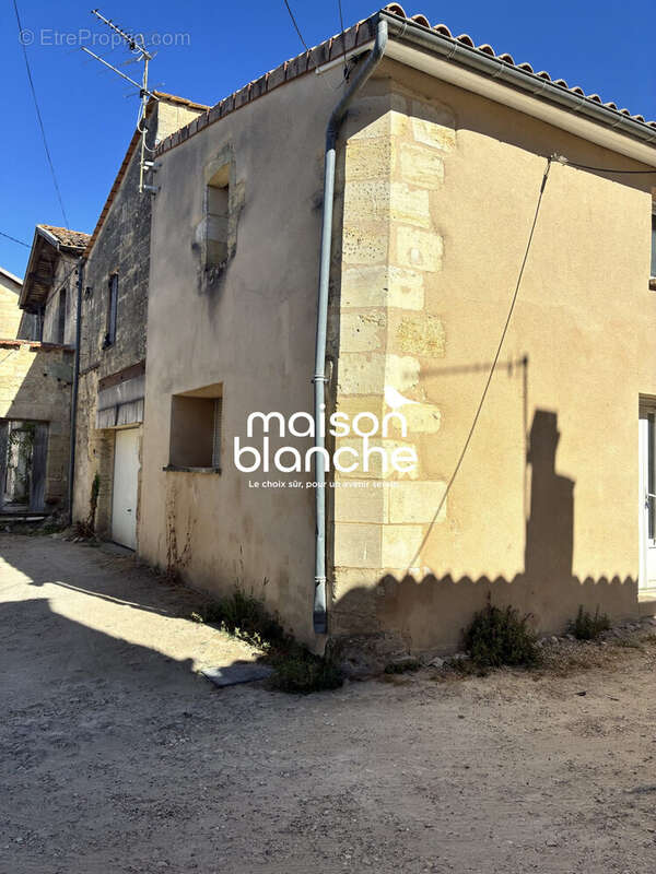Maison 48 m² à Saint-Andre-De-Cubzac  - photo 2