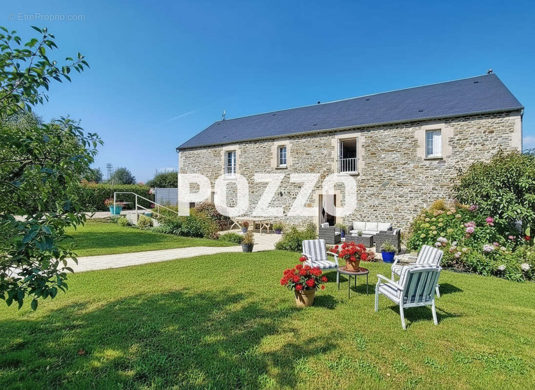 Maison à TROIS-MONTS