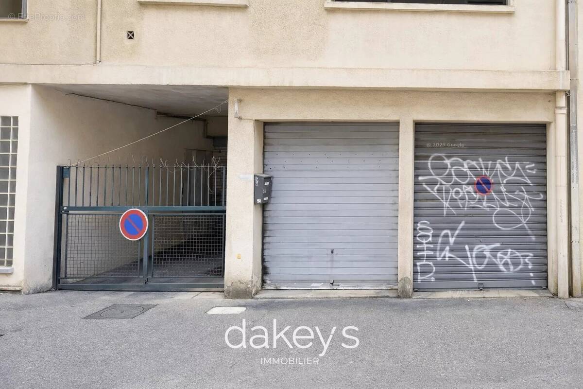 Autre à MARSEILLE-5E