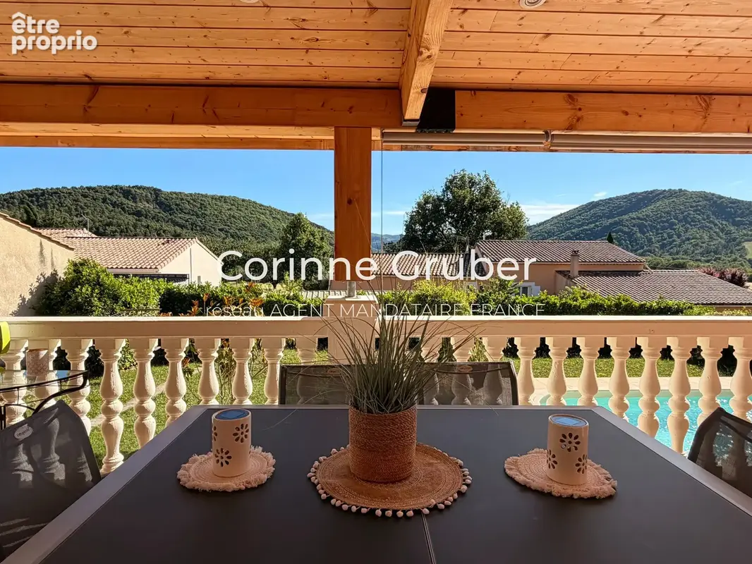 EXCLUSIVITÉ – Maison de type 4/5 de 112 m² avec garage et piscine - photo 4
