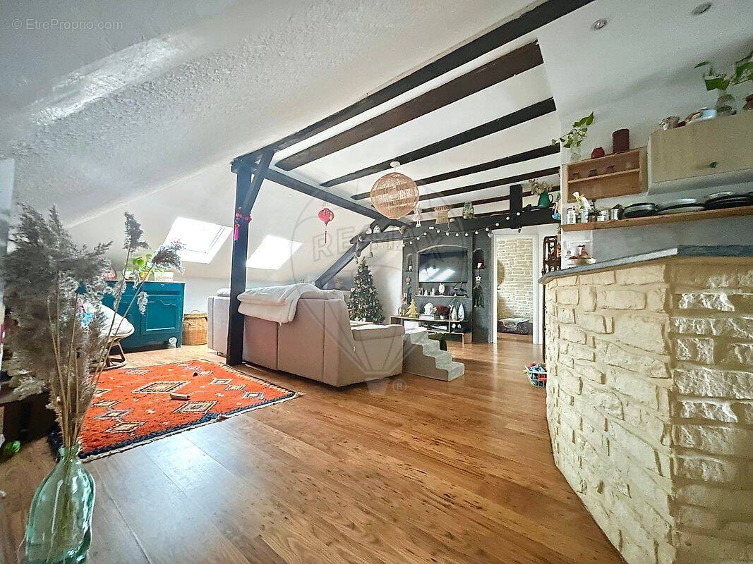 Appartement à MOULINS-LES-METZ