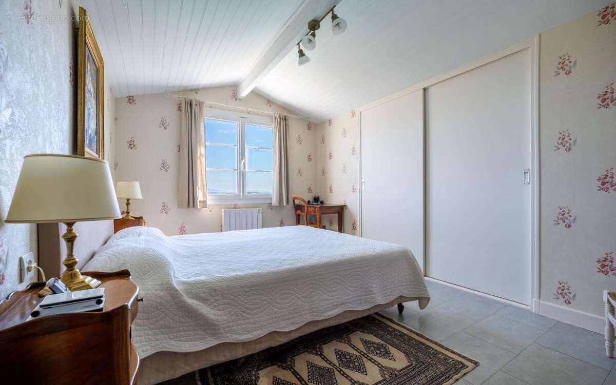 Maison à PIERREVERT