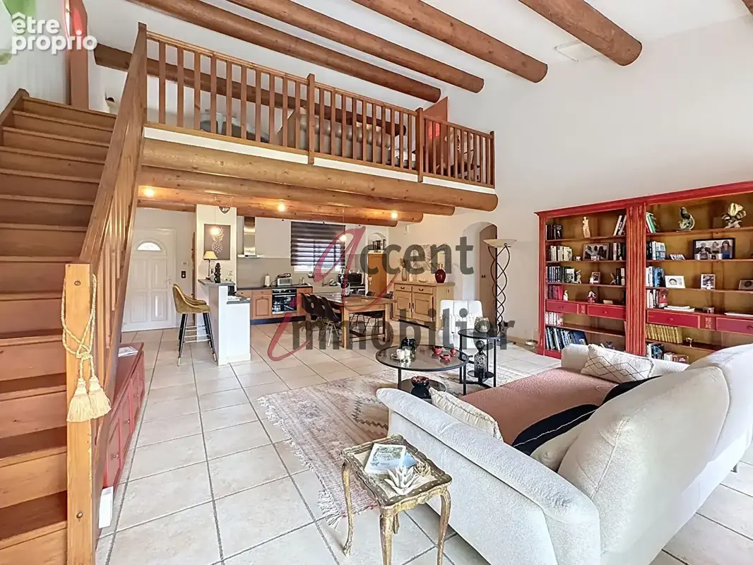 Cabannes, maison principale 180m² avec piscine sécurisée et son local d'activité - photo 3