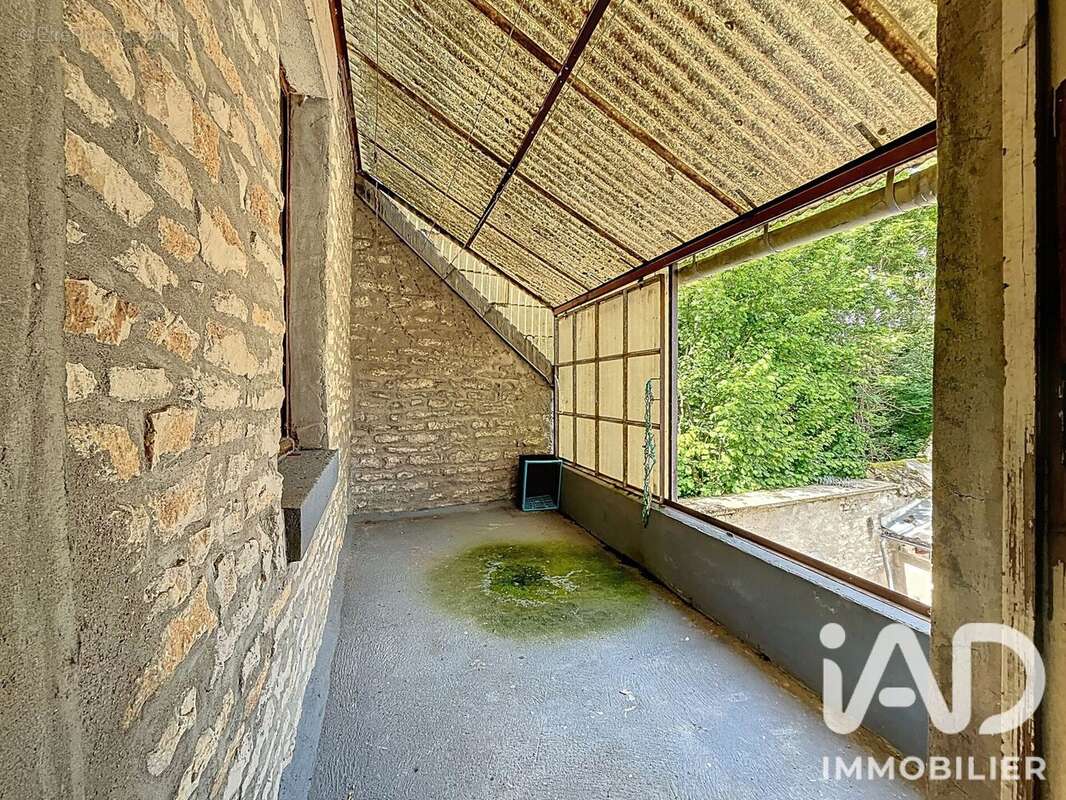 Maison 148 m² à Mailly-La-Ville  - photo 9