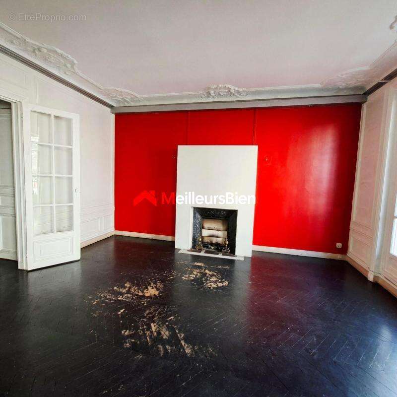 Appartement à PARIS-19E