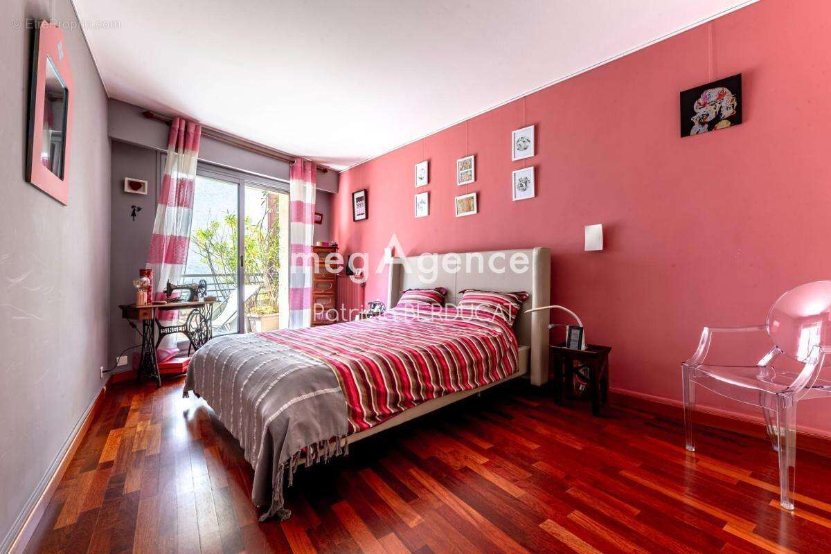 Appartement à SAINT-MANDE