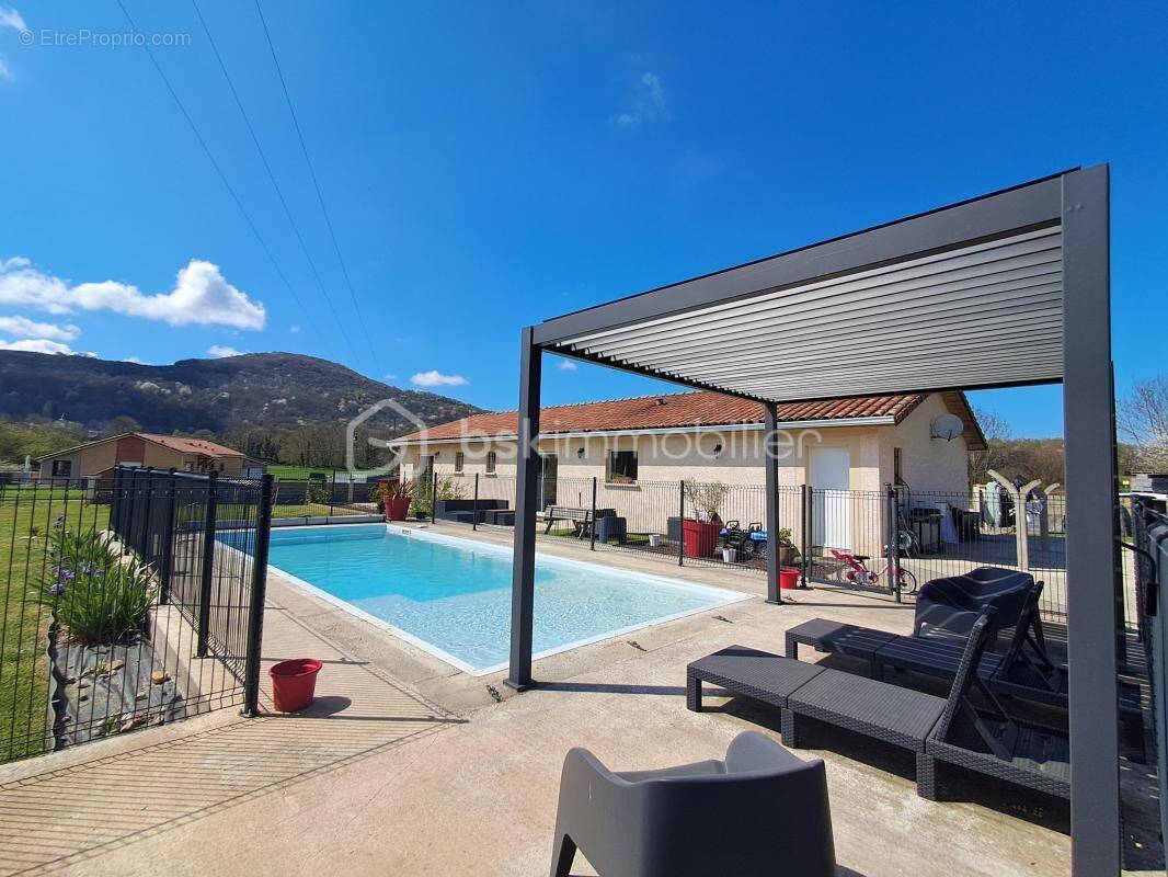 Maison à TIBIRAN-JAUNAC