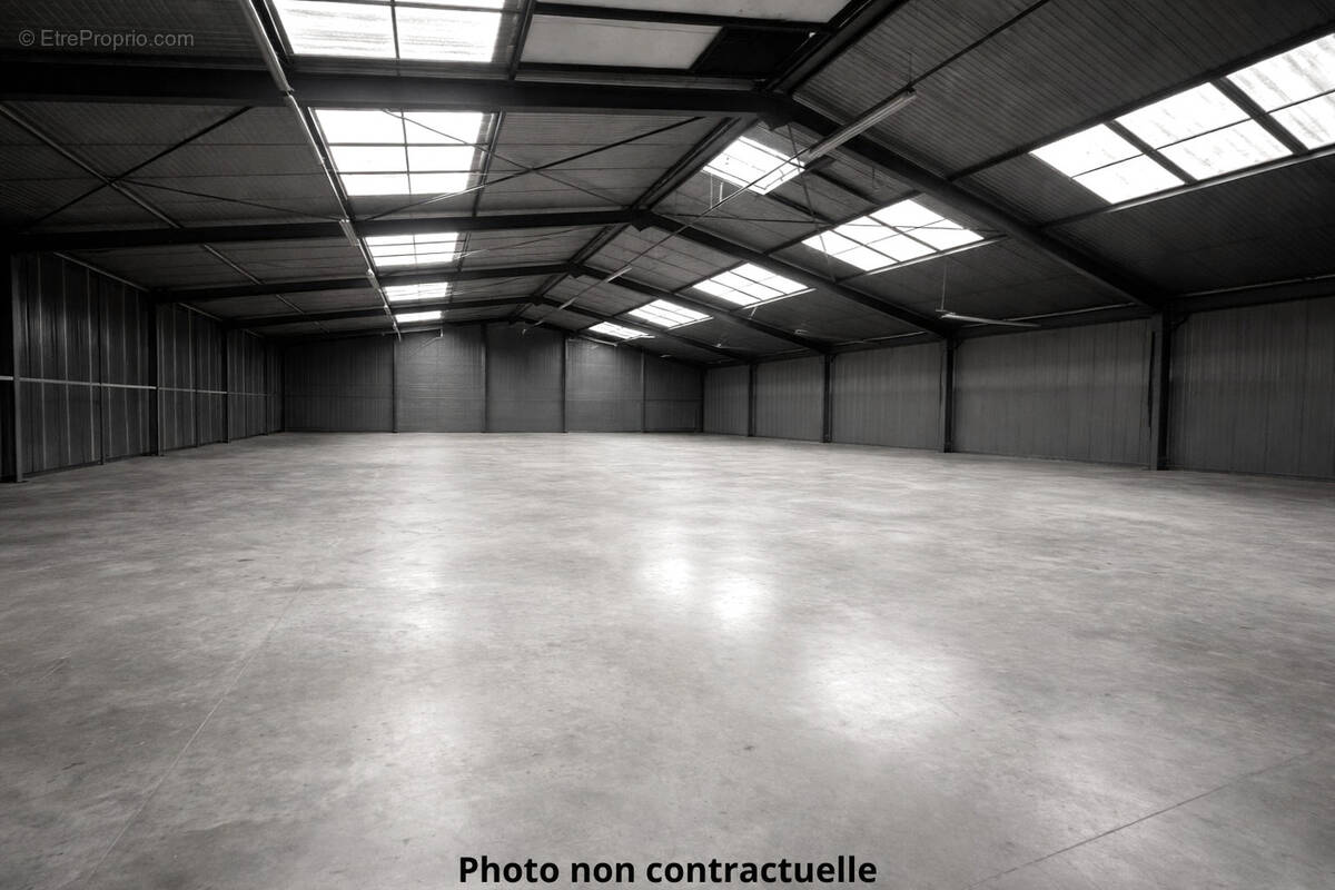 Commerce à LA CHAPELLE-SAINT-LUC