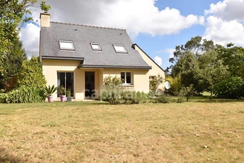 Maison à PLOEZAL
