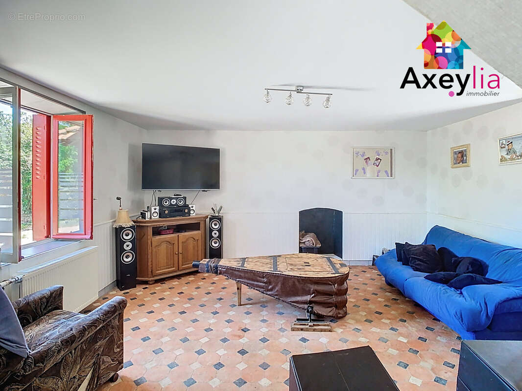 Maison à SAINT-MARTIN-D&#039;ESTREAUX