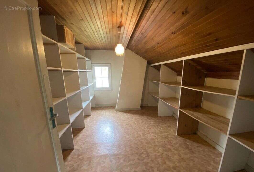 Maison à SAINT-JUSTIN