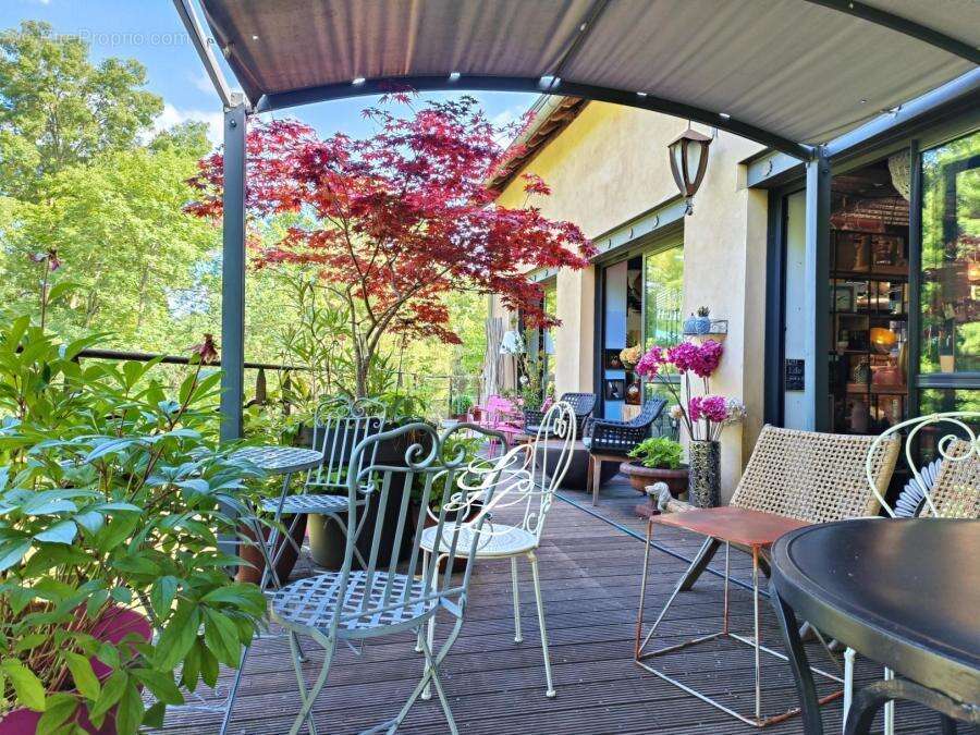 312 m² à Souligne-Sous-Ballon  - photo 2417