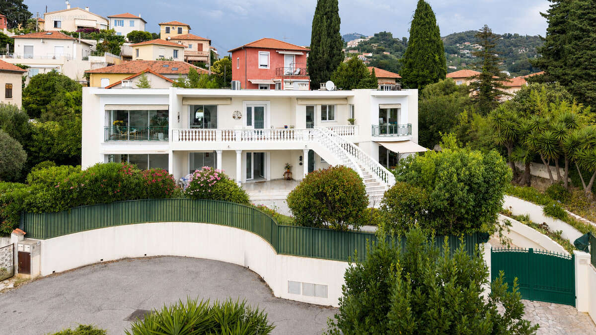 NICE NORD COLLINE - 3/4 PIECES dans VILLA - 117 m2 - Terrasse - Jardin- Garage - 689 000 € - photo 20