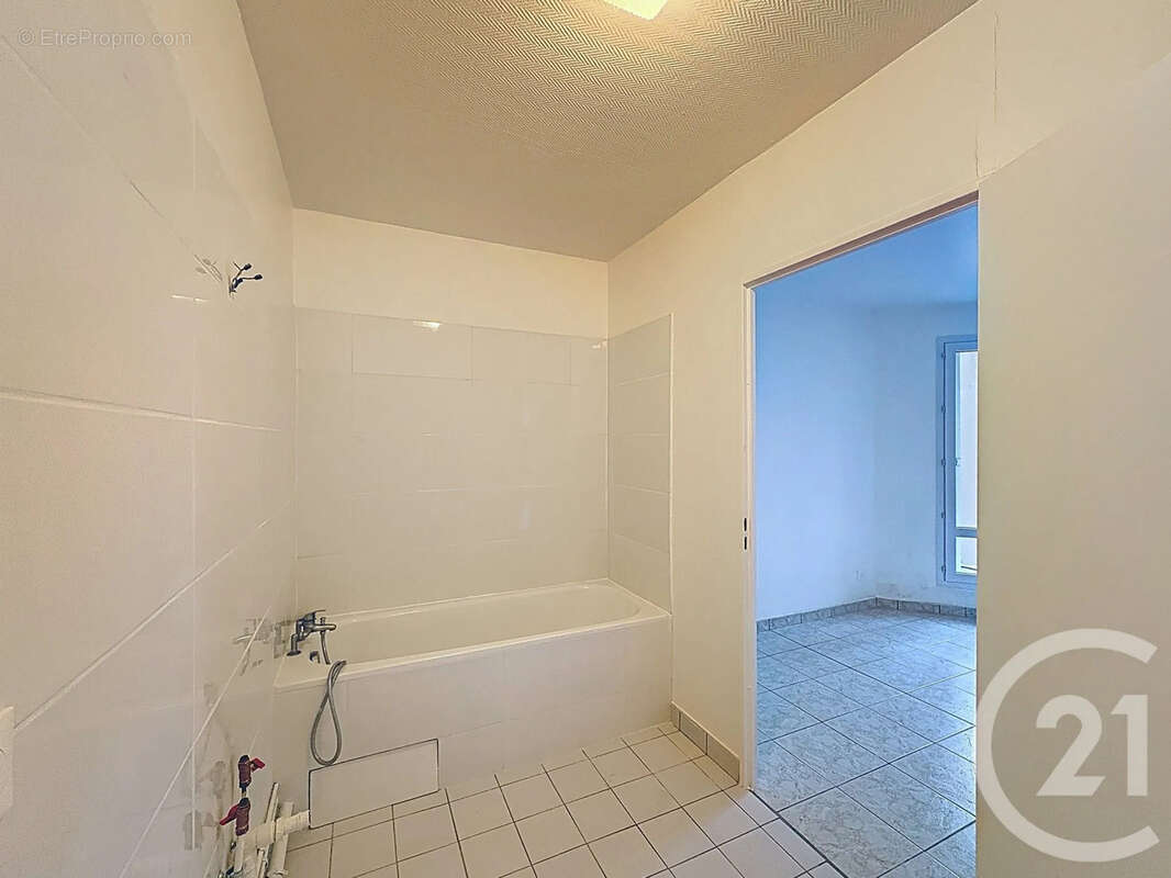Appartement à MOISSY-CRAMAYEL