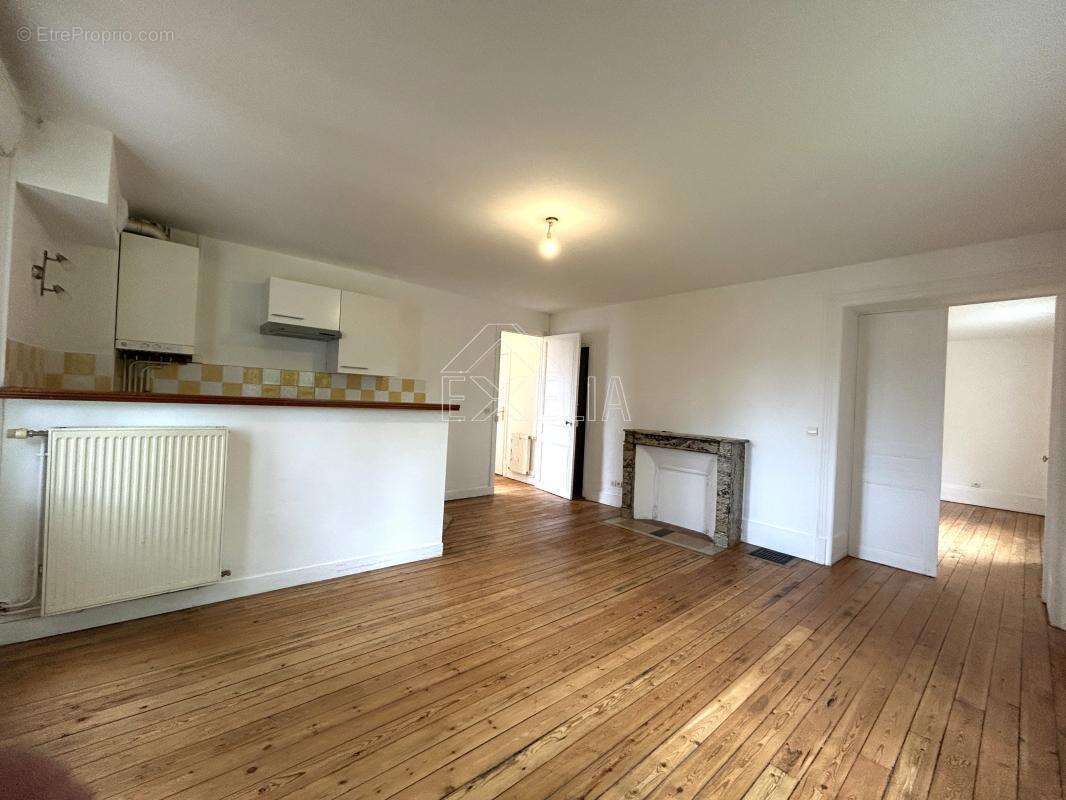 Appartement à ROSNY-SUR-SEINE