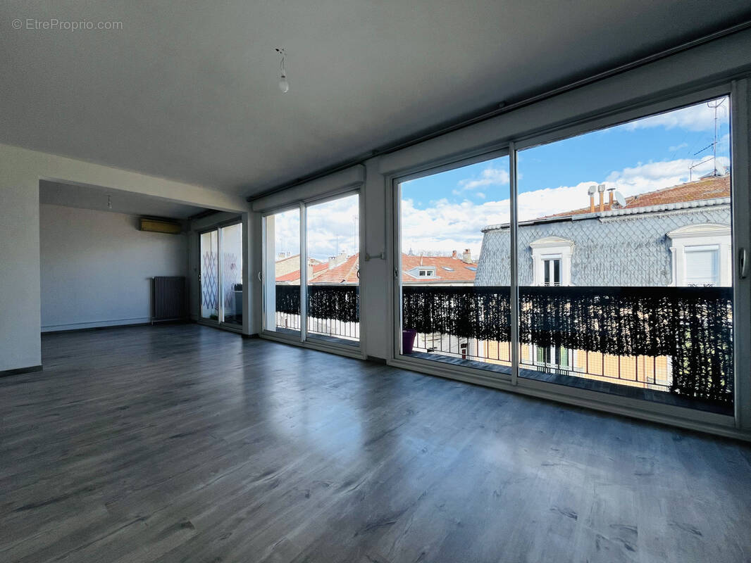 Appartement à BEZIERS