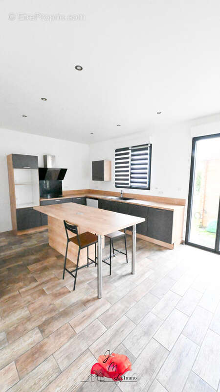 Maison à SAINT-ROMAIN-DE-COLBOSC