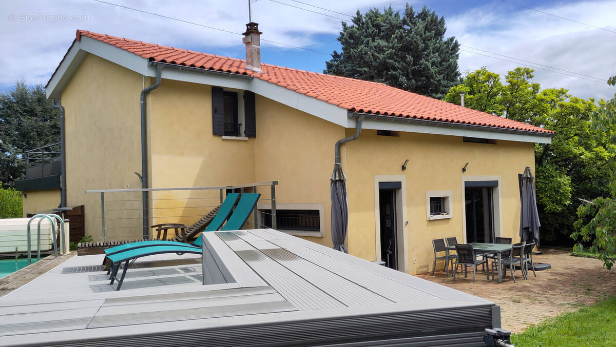 Maison à CHAZAY-D'AZERGUES