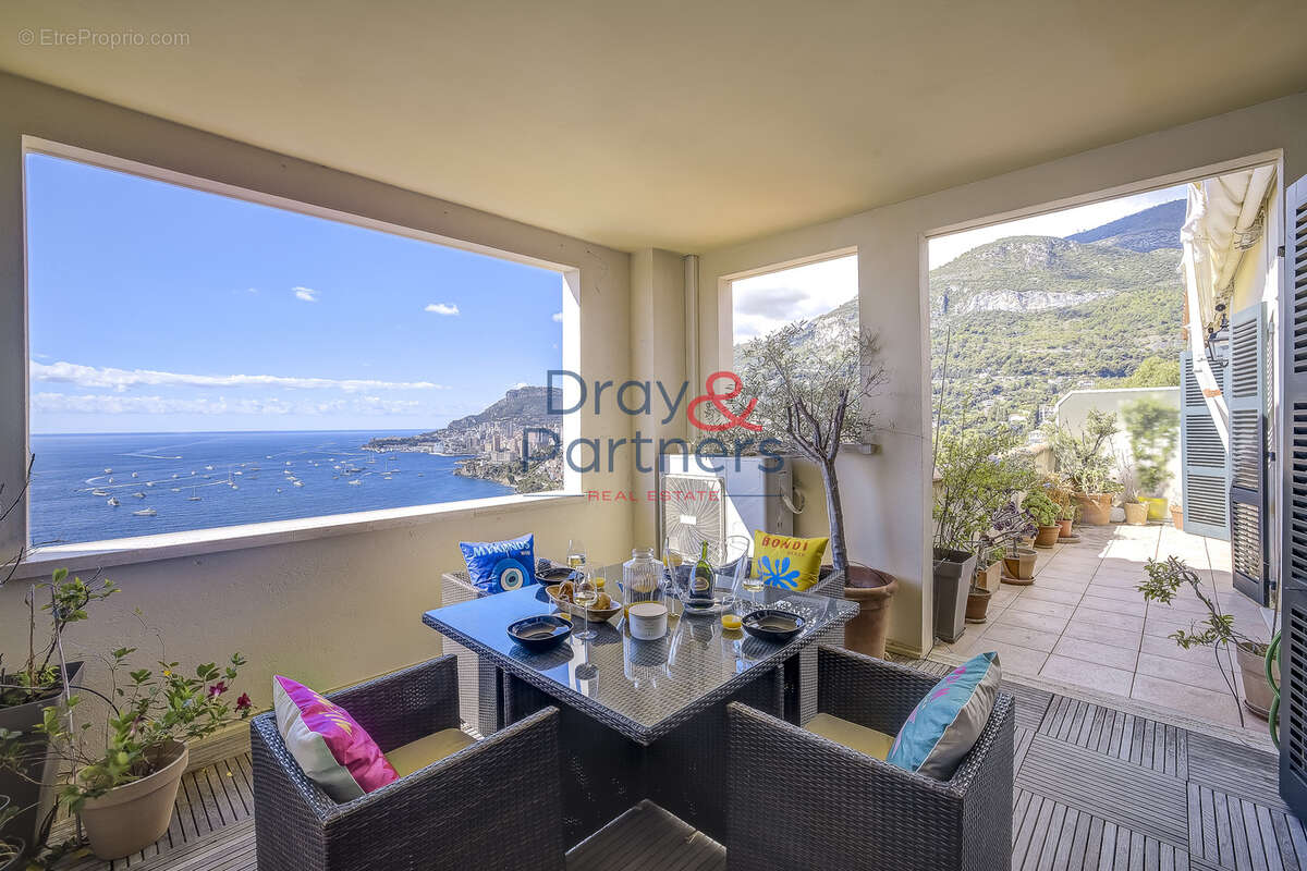 Appartement à ROQUEBRUNE-CAP-MARTIN