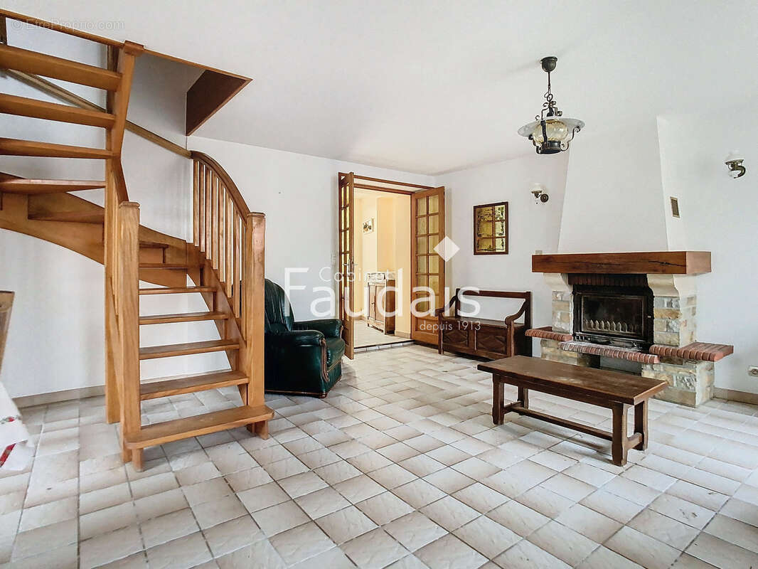 Maison à LA HAYE-DU-PUITS