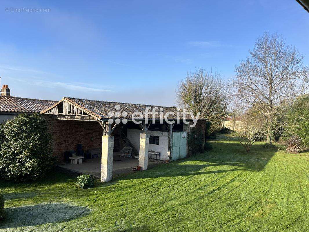 Maison à CELLES-SUR-BELLE