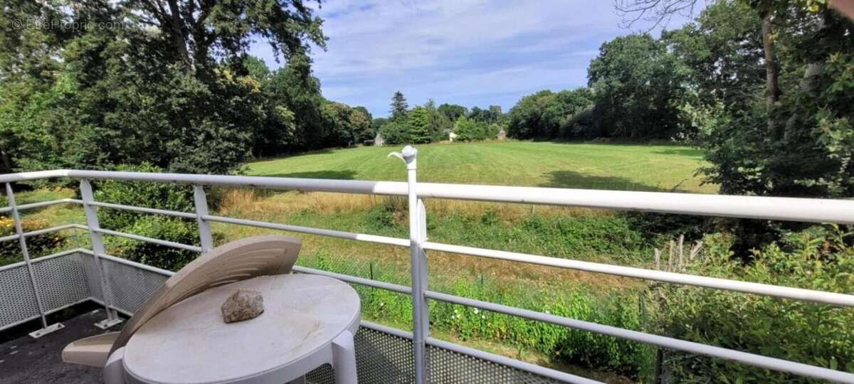 Appartement à MINIAC-MORVAN