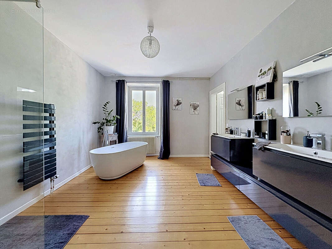 Maison de Maître rénovée avec superbe jardin au Bouc d'Or - photo 10