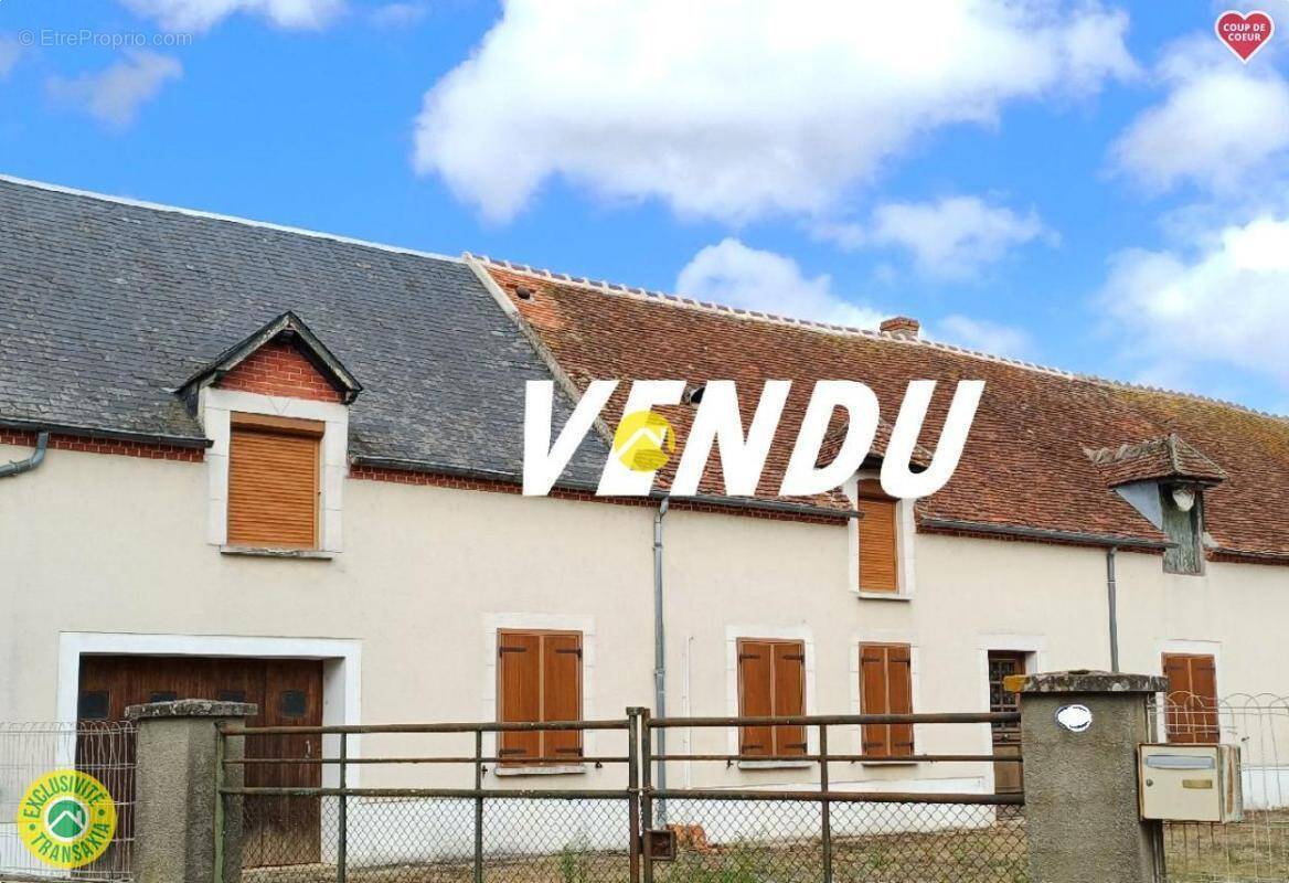 Maison à CHAROST