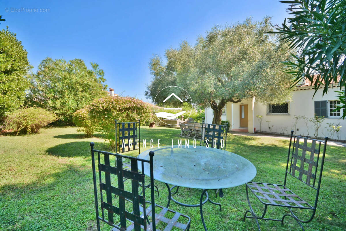 Maison à ANTIBES