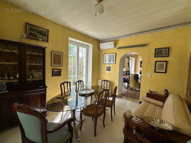 SALLE A MANGER. - Maison à VIC-FEZENSAC