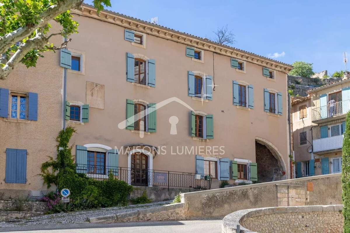 Maison à SAINT-SATURNIN-LES-APT