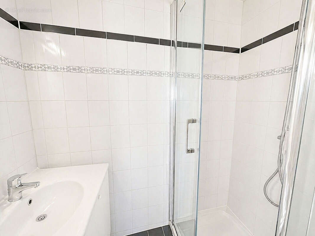 Appartement à PARIS-19E