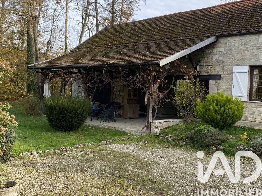 Photo 1 - Maison à NEUVILLE-SUR-SEINE