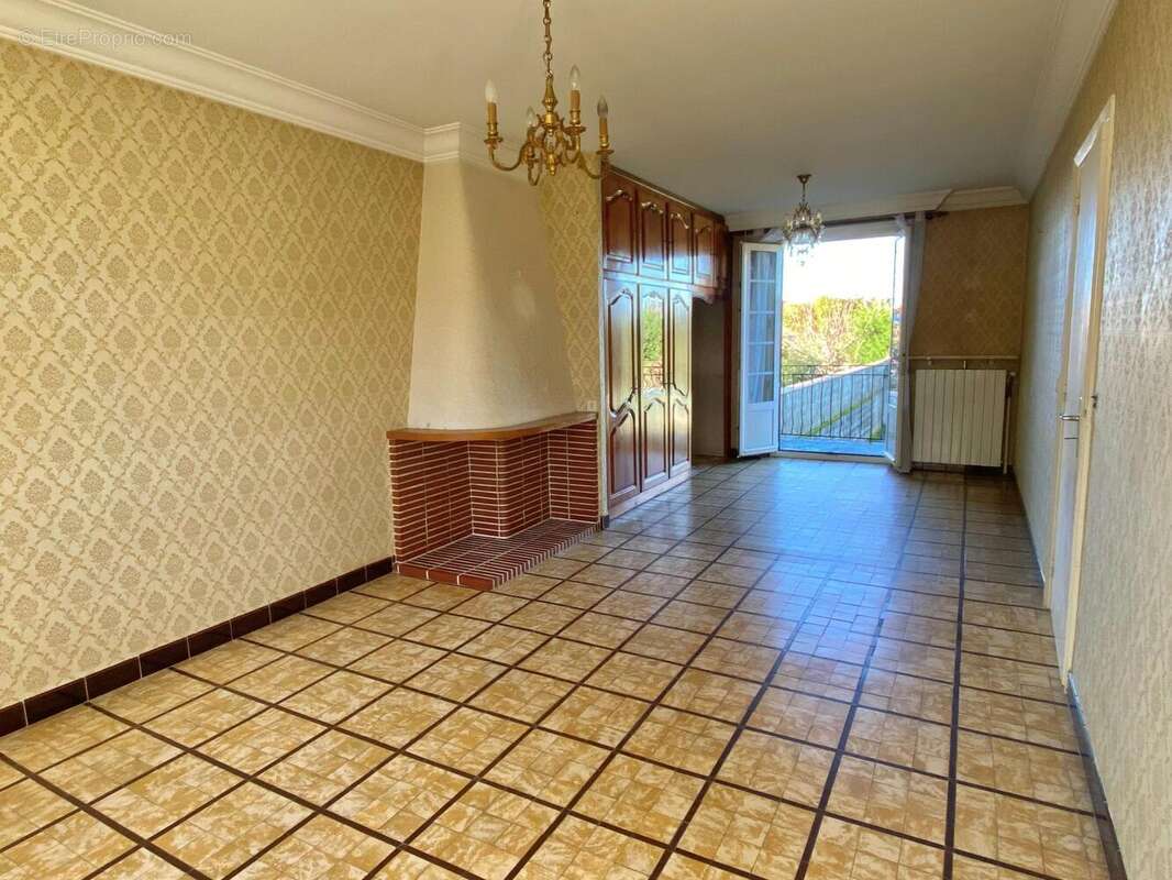 Photo 2 - Maison à AUSSILLON