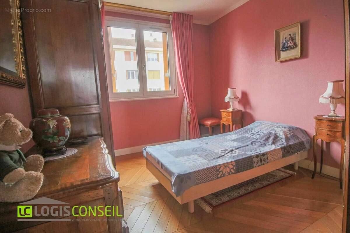 Appartement à CHATENAY-MALABRY