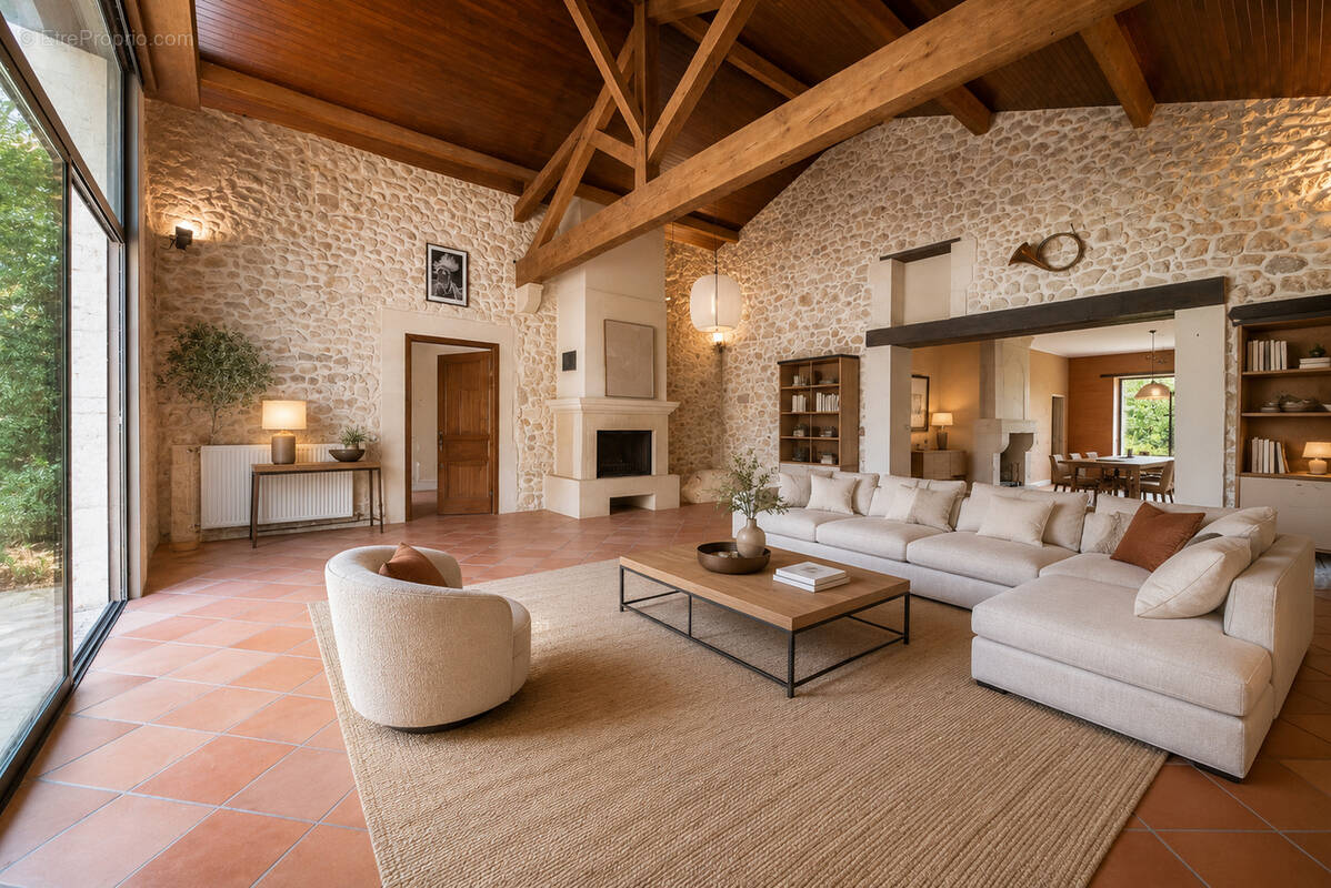 Maison à FARGUES-SAINT-HILAIRE