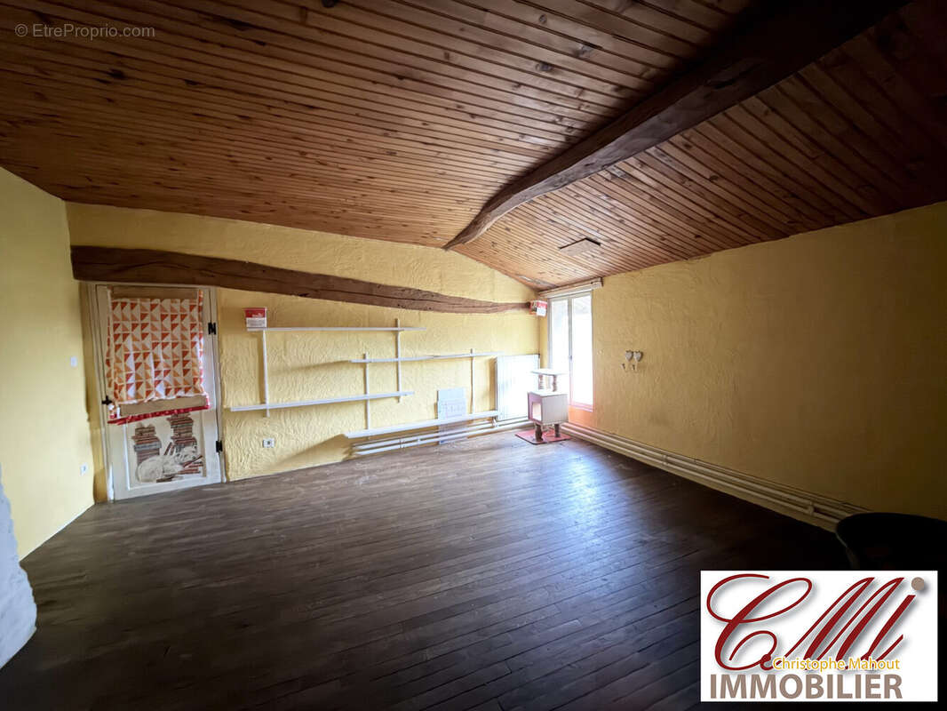 Maison à VAL-DE-VIERE