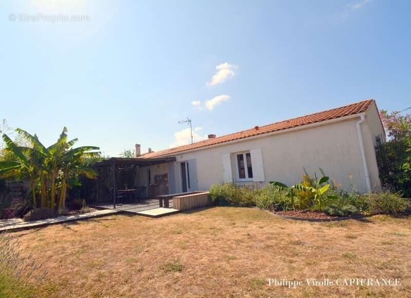 Maison à vendre 5 pièces 103 m2 SAINT PIERRE D'OLERON (17) 348 480 € - photo 16