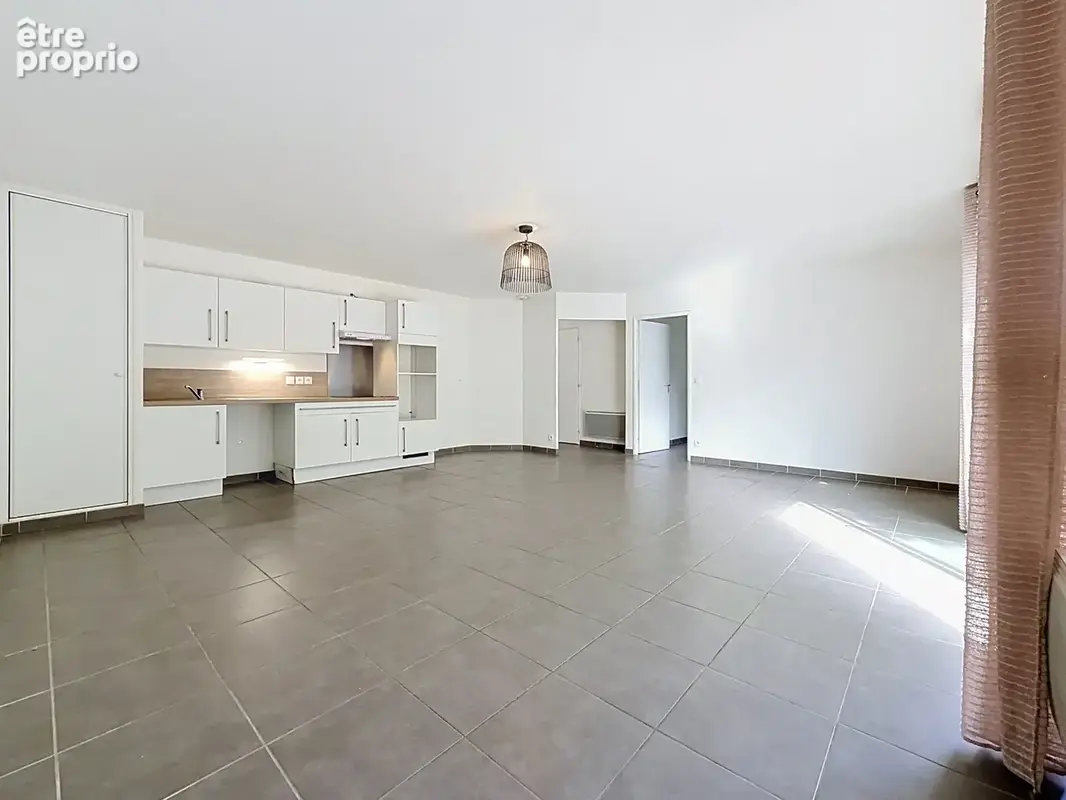 GIGNAC (34) Maison à vendre 4 pièces de plain pied 92 m2, 250 m2 de terrain, garage, parking - photo 4