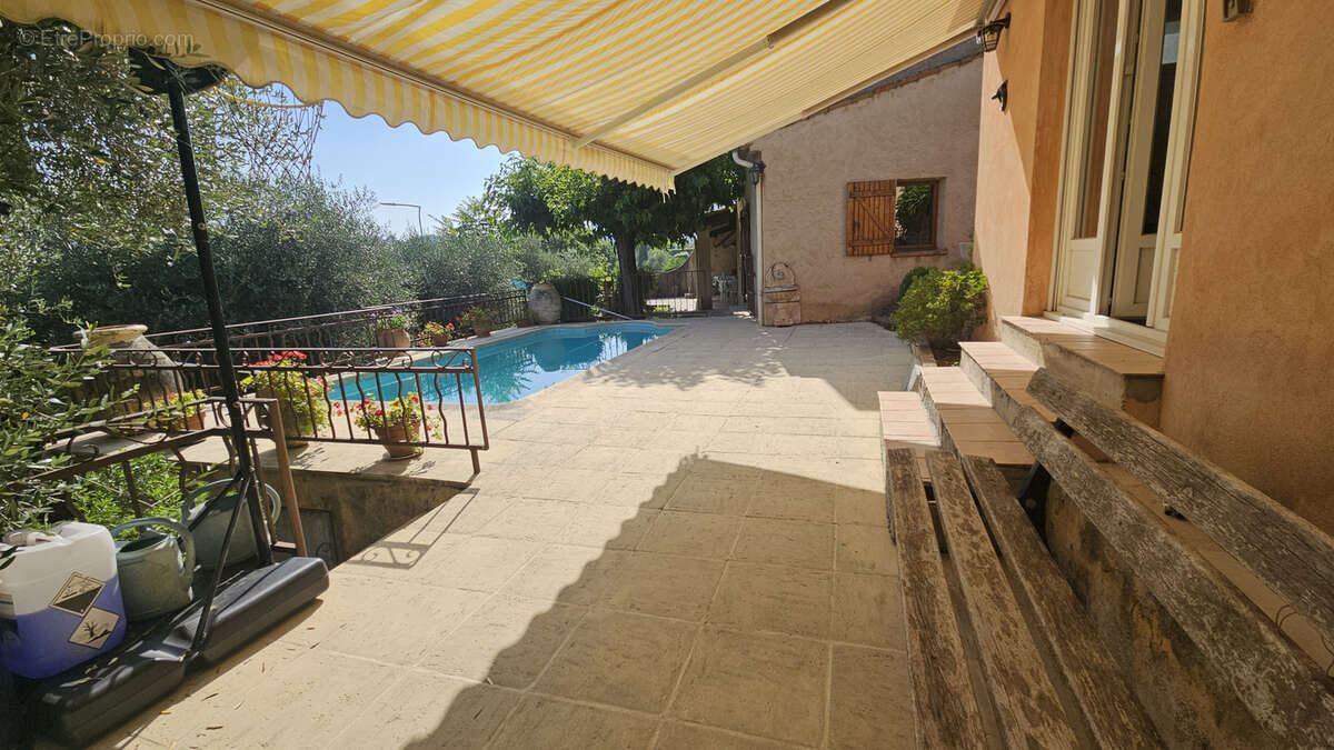 Maison à PEYMEINADE