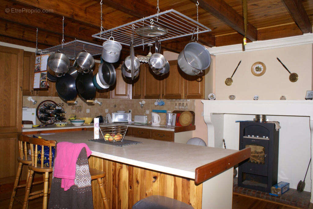 3. cuisine - Maison à FONTAINE-CHALENDRAY